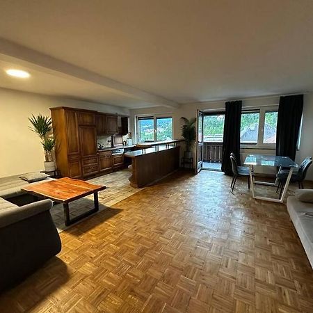 Geraeumige Rustikale Tiroler Wohnung 1-8 Personen 伊姆斯特 外观 照片