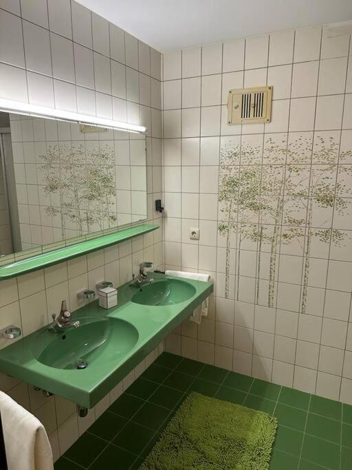 Geraeumige Rustikale Tiroler Wohnung 1-8 Personen 伊姆斯特 外观 照片
